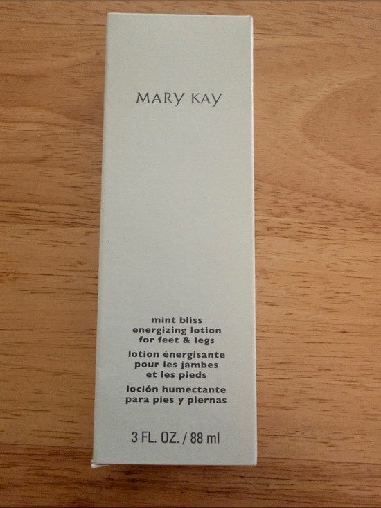 Mary Kay Other - Mary Kay Mint Bliss Energizing Lotion – Mint Green Accent